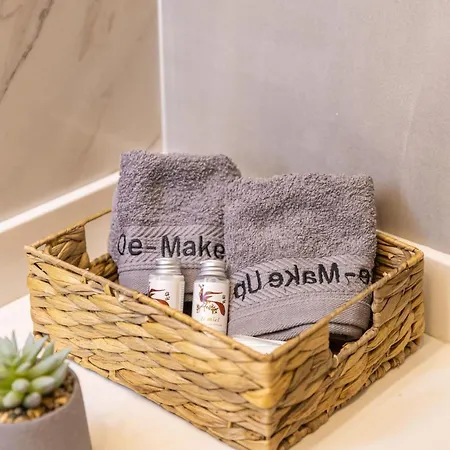 Relax House By The Sea * Volos